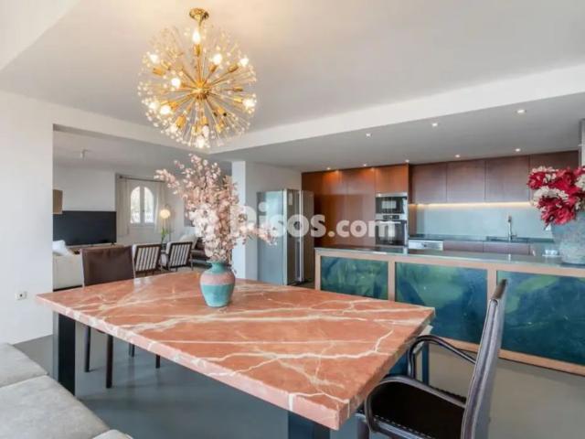 Chalet adosado en alquiler en Avinguda Escandinàvia, 63