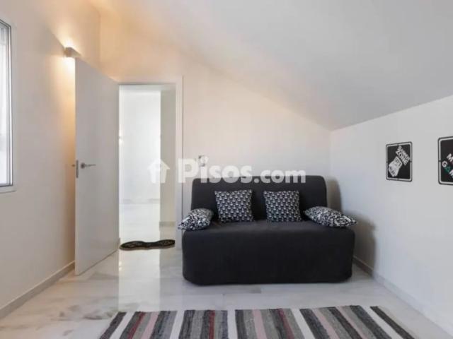 Chalet adosado en alquiler en Calle Campanillas, 31, cerca de Calle de Wilkinson