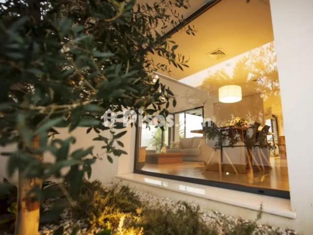 Chalet adosado en alquiler en Calle Crucero, 6