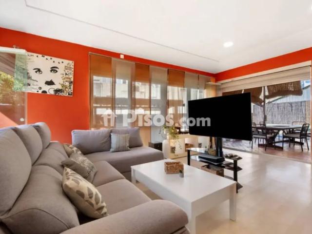 Chalet adosado en alquiler en Calle de la Goleta, 26