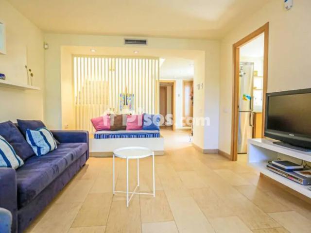 Chalet adosado en alquiler en Carrer d'Alfred Sisley, 1