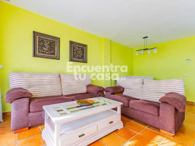 Chalet adosado en alquiler en Carrer Londres