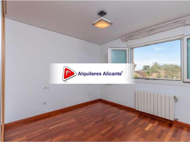 Chalet adosado en alquiler en Ciudad Jardín