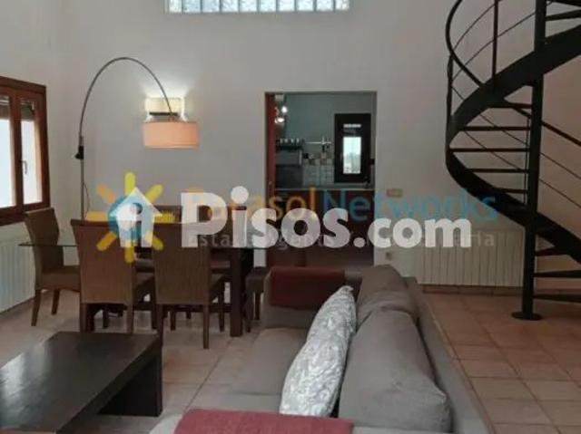 Chalet adosado en alquiler en Les Marines