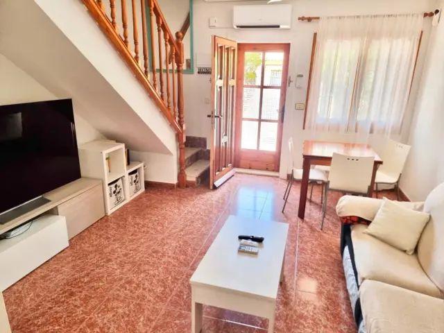 Chalet adosado en alquiler en San Pedro del Pinatar Pueblo