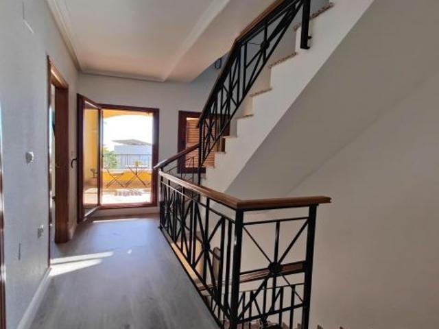 CHALET ADOSADO EN BALCÓN DE FINESTRAT