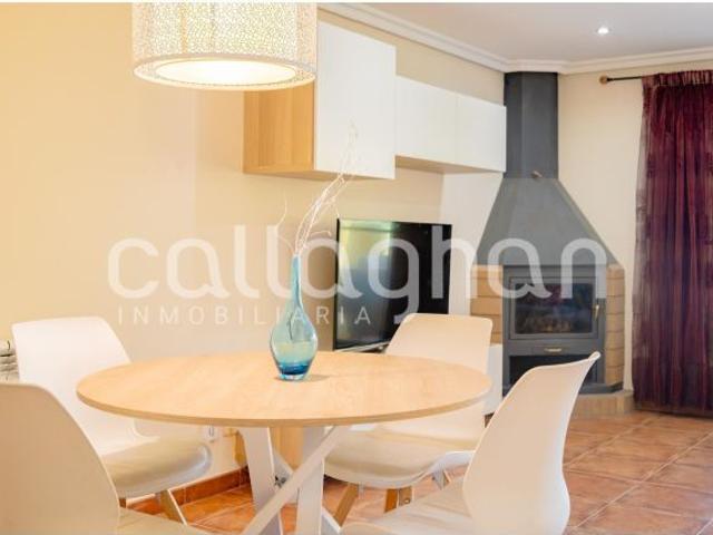 Chalet Adosado en Calle Napols
