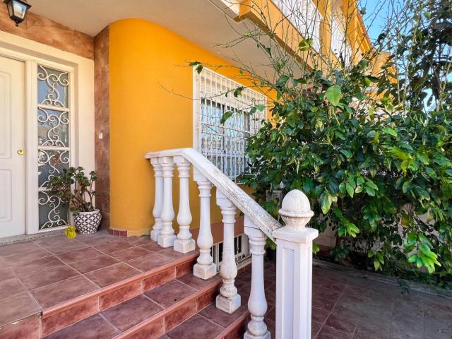 CHALET ADOSADO EN CEUTI, MURCIA