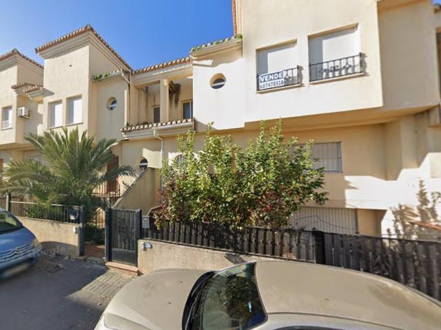 Chalet adosado en Cm Gardenia Ogíjares Granada