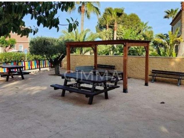 Chalet adosado en Golf Bahía