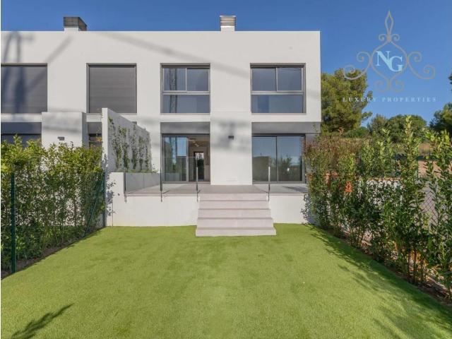 Chalet Adosado en la Urbanización de Mas Pla, Santa Cristina. 209m² Santa Cristina d'Aro