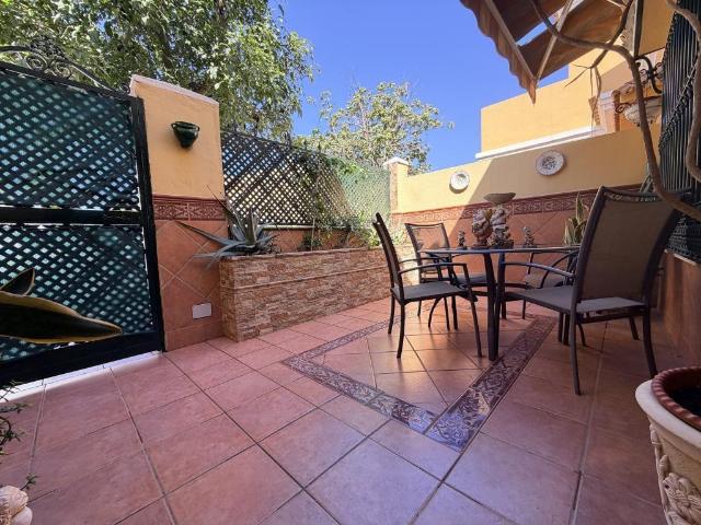 Chalet adosado en Los Prados
