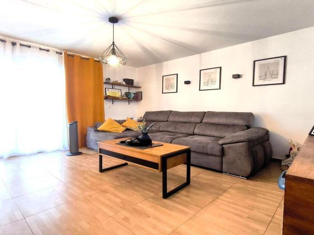 Chalet adosado en Lloreda de Cayon impecable!