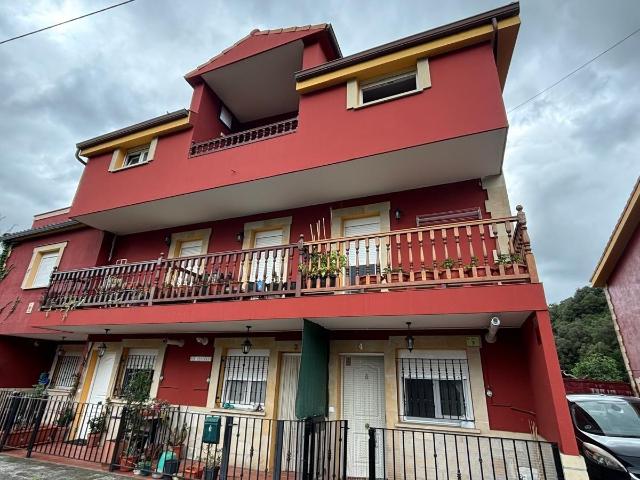 CHALET ADOSADO EN OGARRIO DE RUESGA CANTABRIA