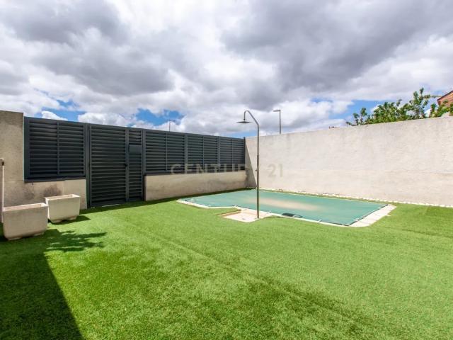 Chalet adosado en Parla Este