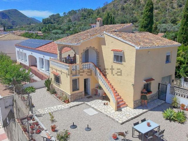 Chalet, Adsubia