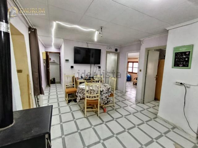 Chalet, Agost