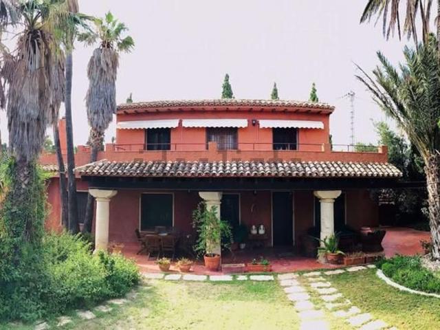 Chalet, Agost