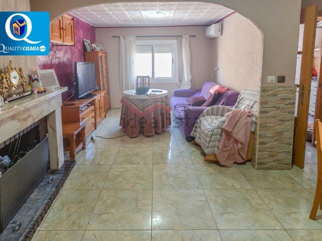 Chalet, Agost