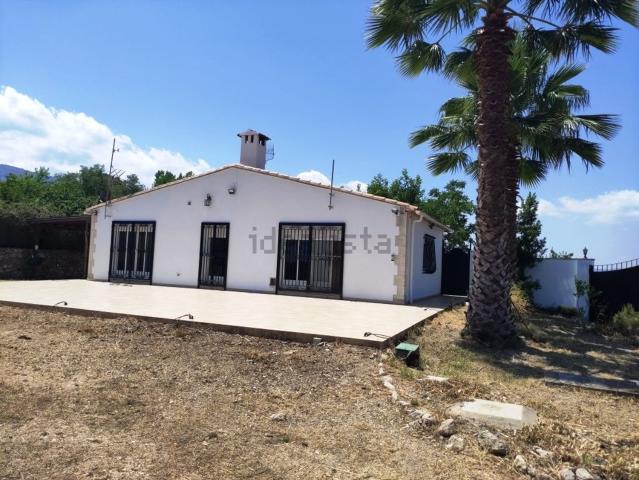 Chalet, Agres