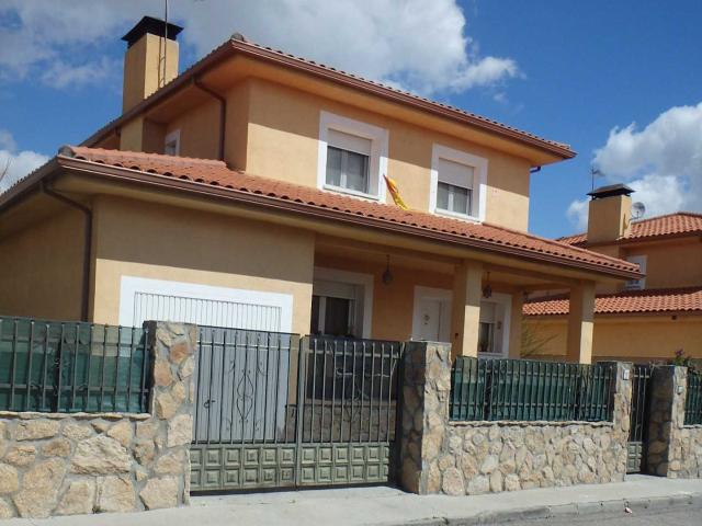 Chalet aislado en C/ Chozas de canales