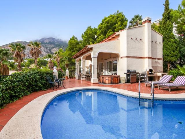 Chalet, Altea