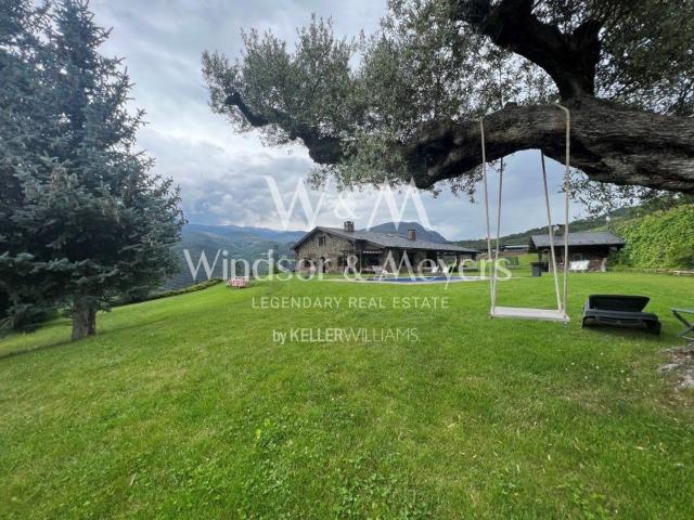Chalet, Alás i Cerc