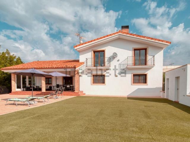 Chalet, Albatera