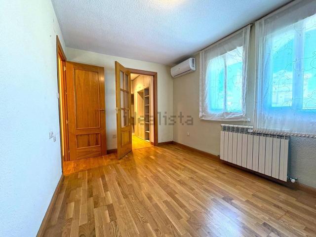 Chalet, Albolote