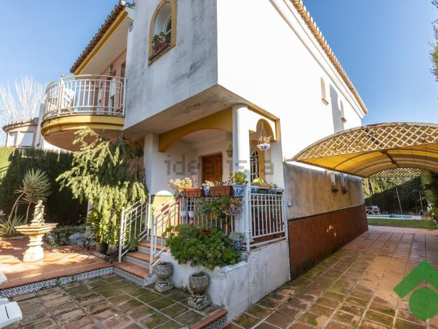 Chalet, Albolote