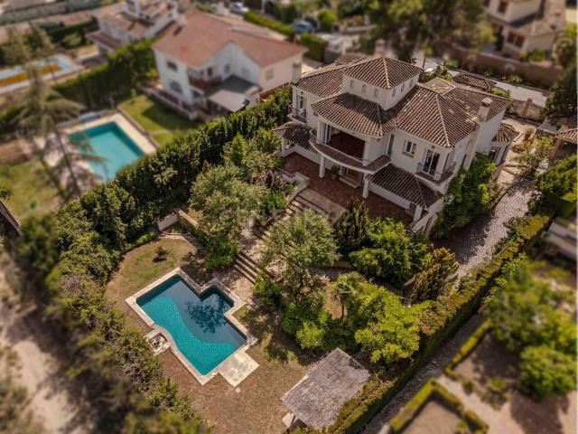 Chalet, Albolote