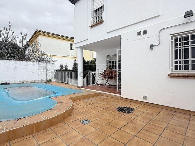 Chalet, Albolote