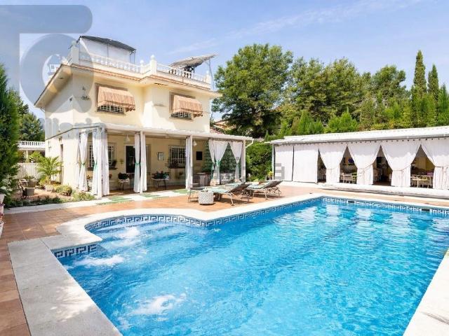 Chalet, Albolote