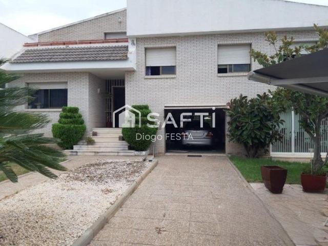 Chalet, Alcanar