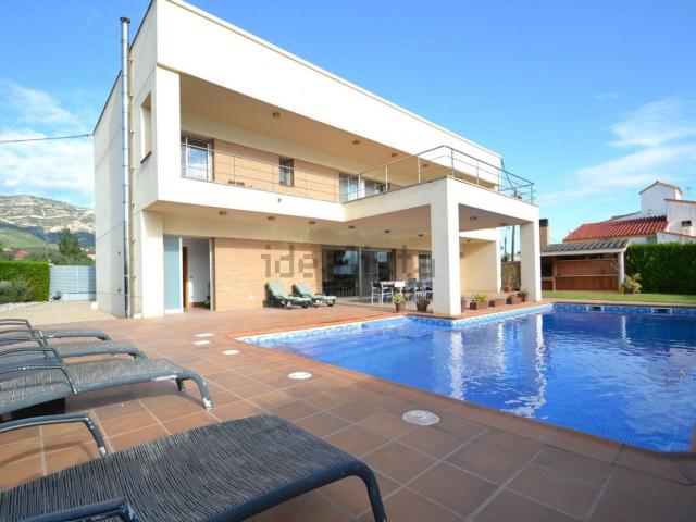 Chalet, Alcanar