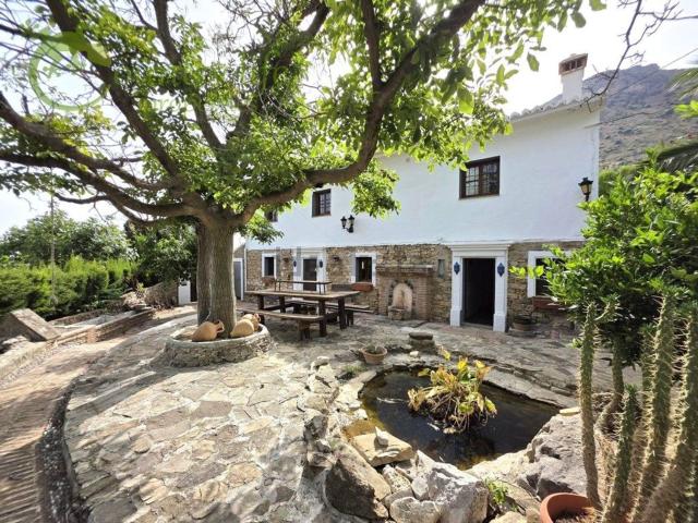Chalet, Alcaucín