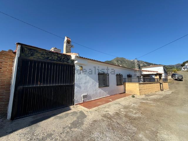 Chalet, Alcaucín