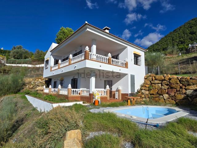 Chalet, Alcaucín