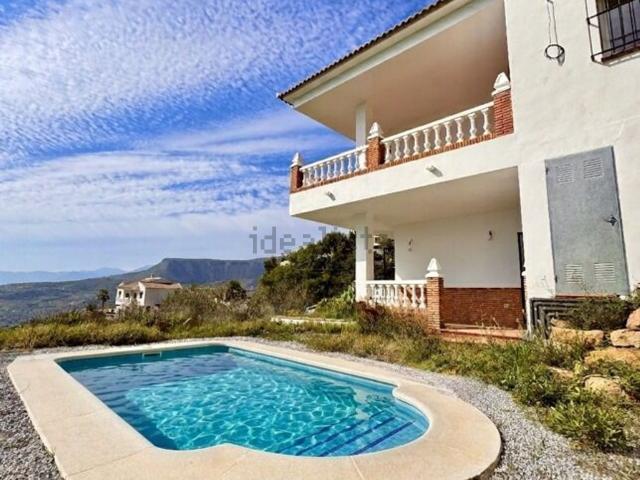 Chalet, Alcaucín