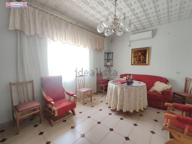 Chalet, Alcazar de San Juan