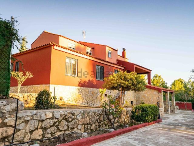 Chalet, Alcora