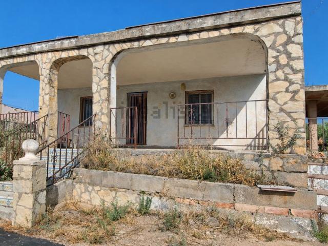 Chalet, Alcora