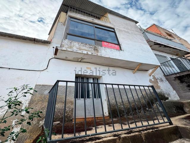Chalet, Alcuéscar