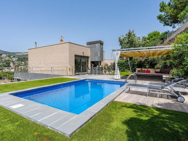 Chalet, Alella