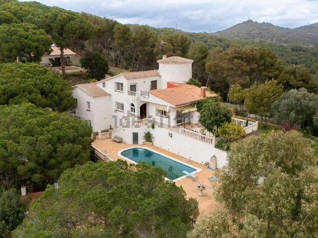 Chalet, Alella