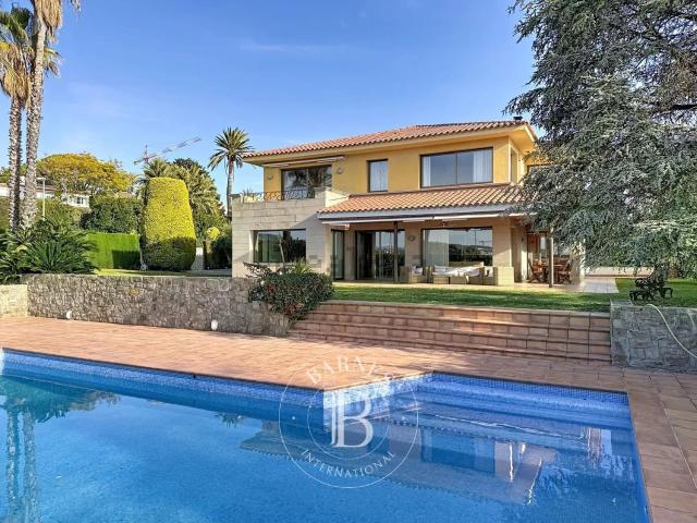 Chalet, Alella