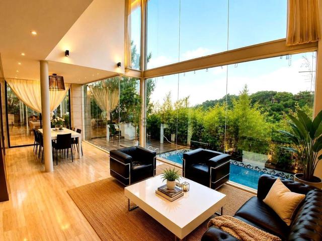 Chalet, Alella