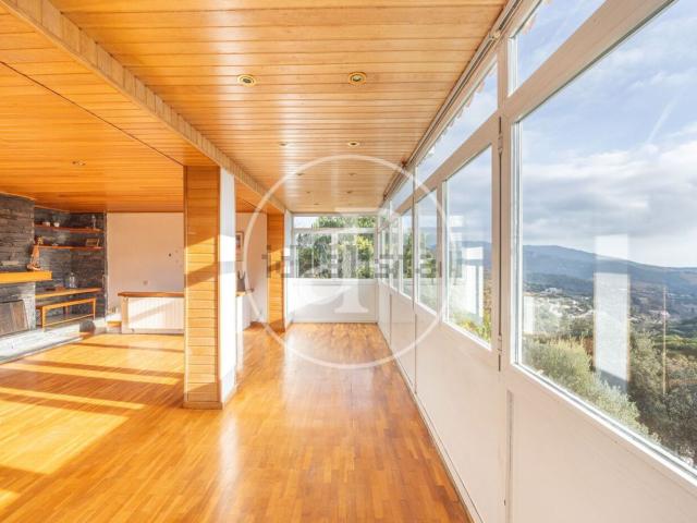 Chalet, Alella