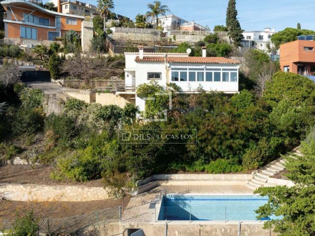 Chalet, Alella