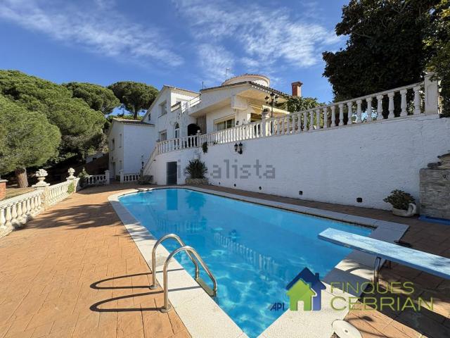Chalet, Alella